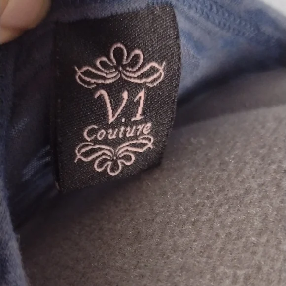 Blue and White Y2K Graphic Blouse with Ornate Design - Picture 2 of 8